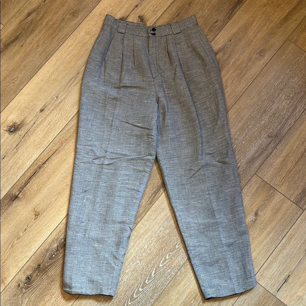 Men's Gray small checkered pants 
Size 14